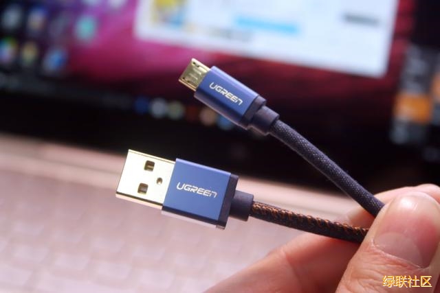 牛仔數(shù)據(jù)線，綠聯(lián)牛仔數(shù)據(jù)線