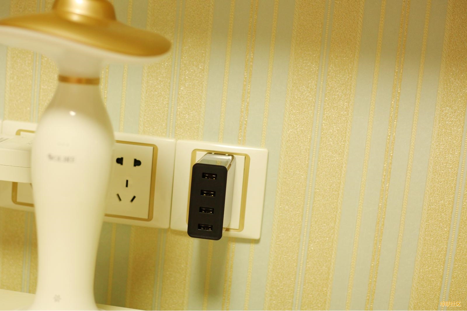 4口充電器,綠聯(lián)4口電源適配器