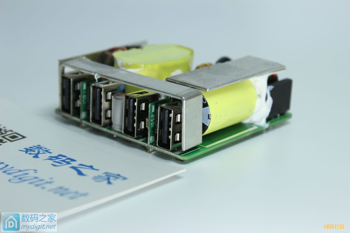 UGREEN綠聯(lián)-品質(zhì)新體驗(yàn),數(shù)碼選綠聯(lián)