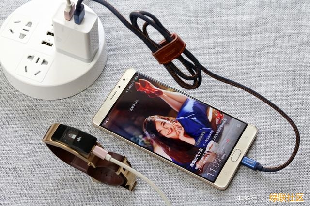 旅行充電套裝,雙口充電頭+牛仔數(shù)據(jù)線