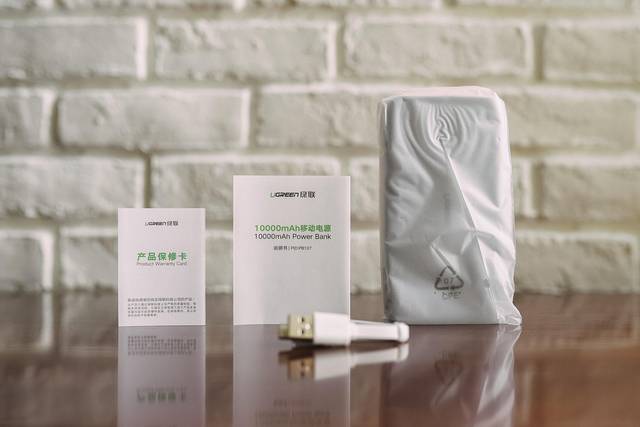 試用評測丨玩出手感的綠聯(lián)10000毫安鵝卵石充電寶