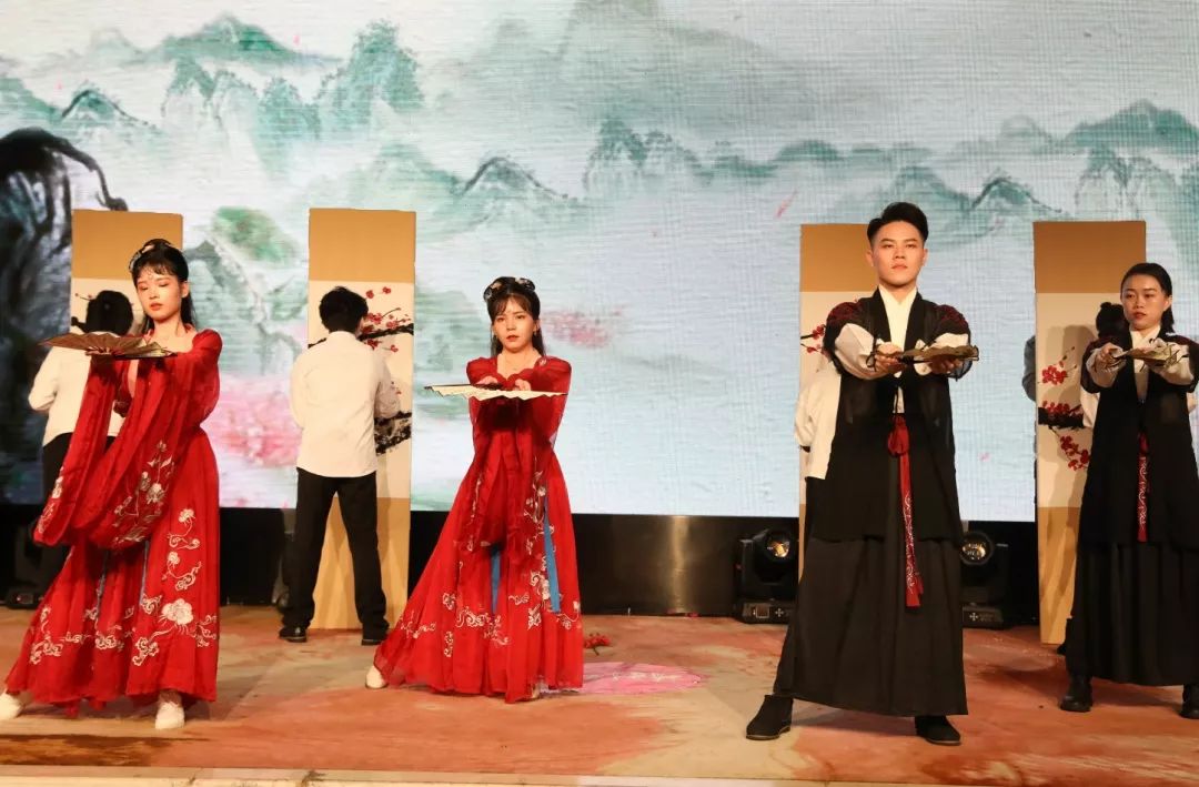 UGREEN綠聯(lián)-品質(zhì)新體驗(yàn),數(shù)碼選綠聯(lián)